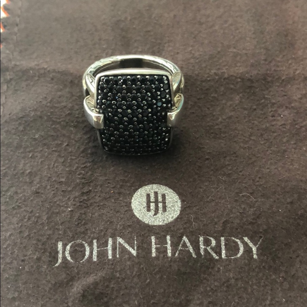 Stunning John Hardy black sapphire ring